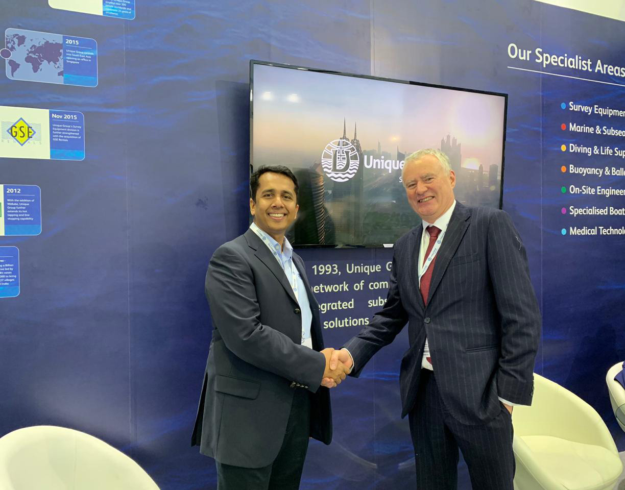 L R Sharad Kumar and Steve Hankins at Unique Groups 2018 APIDEC stand