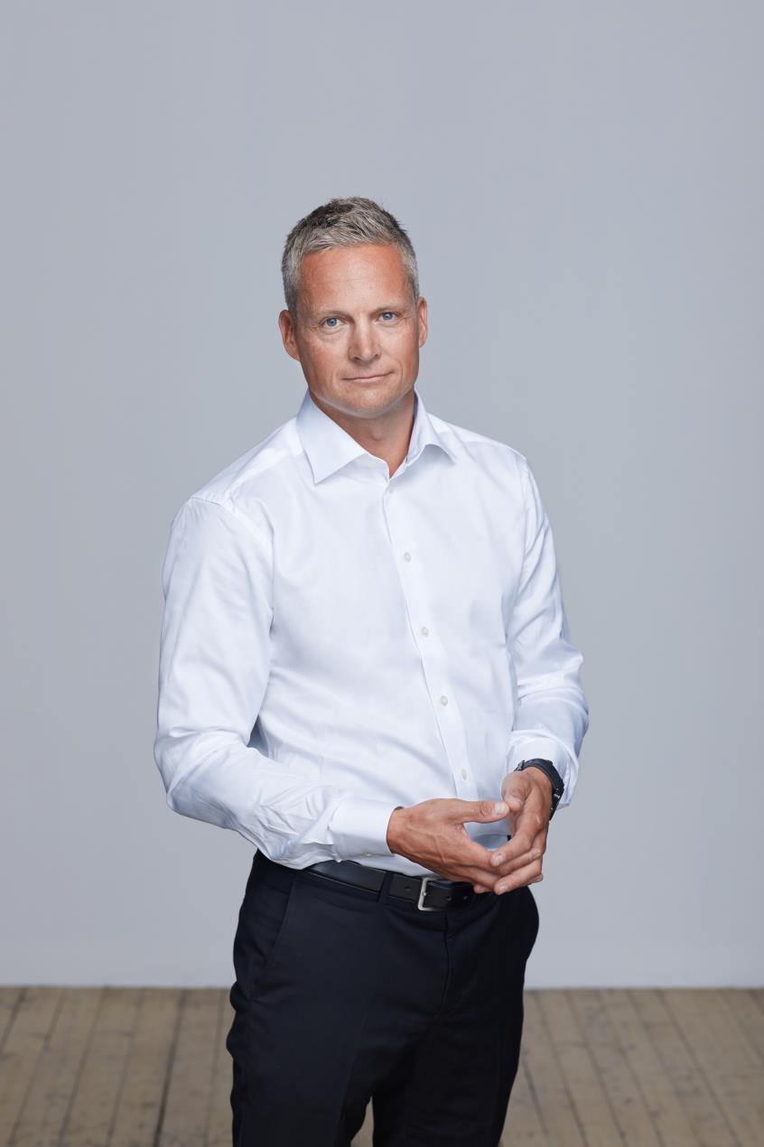 2 Henrik Sollie CEO
