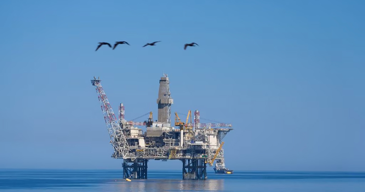 bp Starts Oil Production from Major New Platform in the Caspian Sea