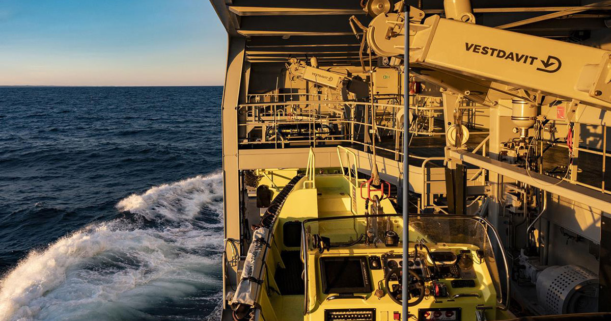 Fairbanks Morse Defense to Acquire Vestdavit